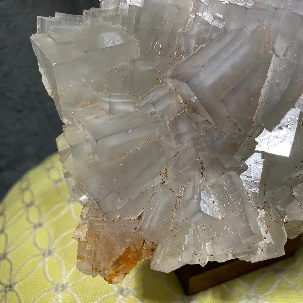 SHADOW WINDOWS Raw crystaL FLUORITE pale green STRONG UV translucent! 6”x6”